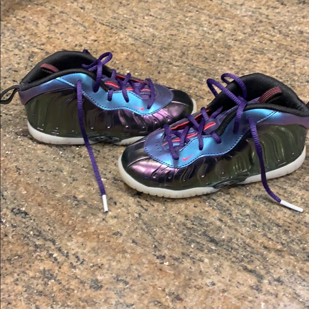 Nike toddler shoes